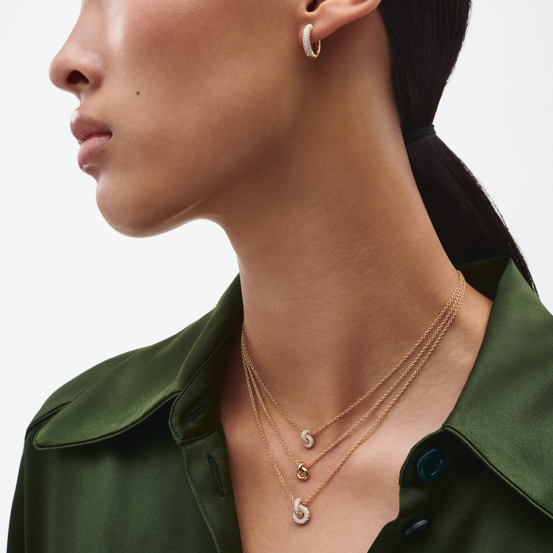 Legacy Knot Pendant Mini Pavé