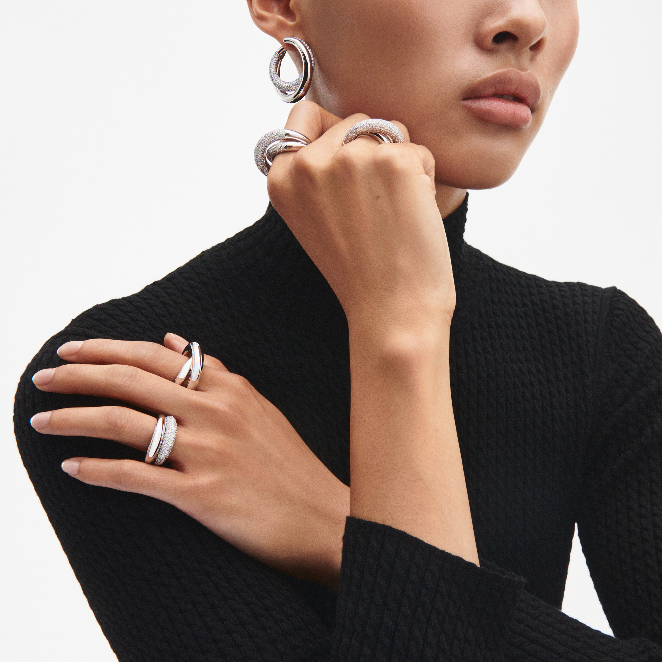 NY66 Dome Ring Medium Pavé